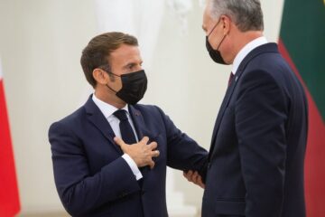 Gauružo strategija: kaip aplenkti iš kairės vienu trumpu garsu
